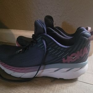 Hoka one Suze 10